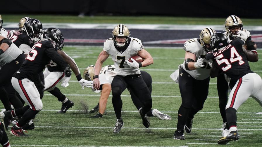 Hill lanza 2 pases de TD, Saints vencen 21-16 a Falcons Hill lanza 2 pases de TD, Saints vencen 21-16 a Falcons