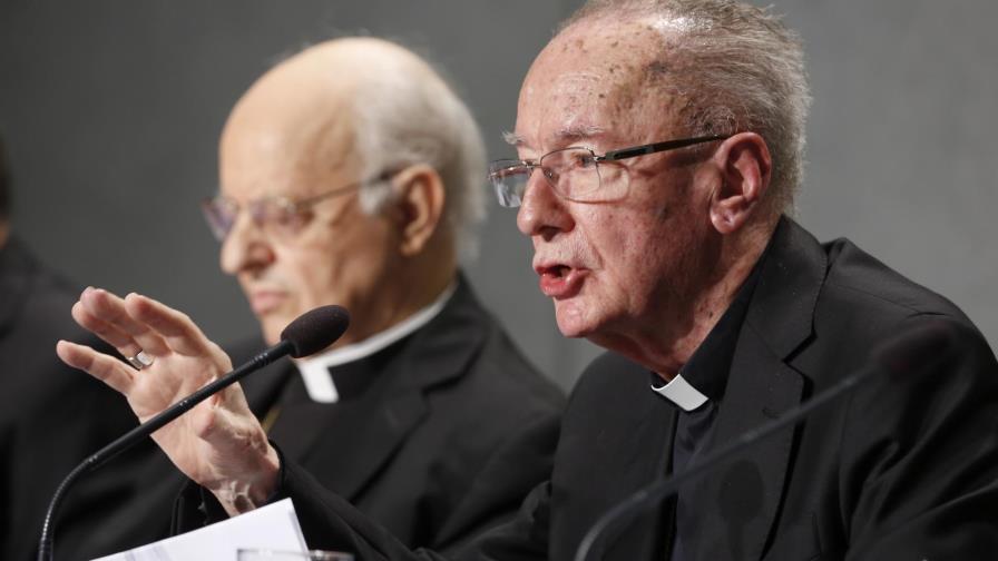 Vaticano defiende propuesta de curas casados para Amazonía