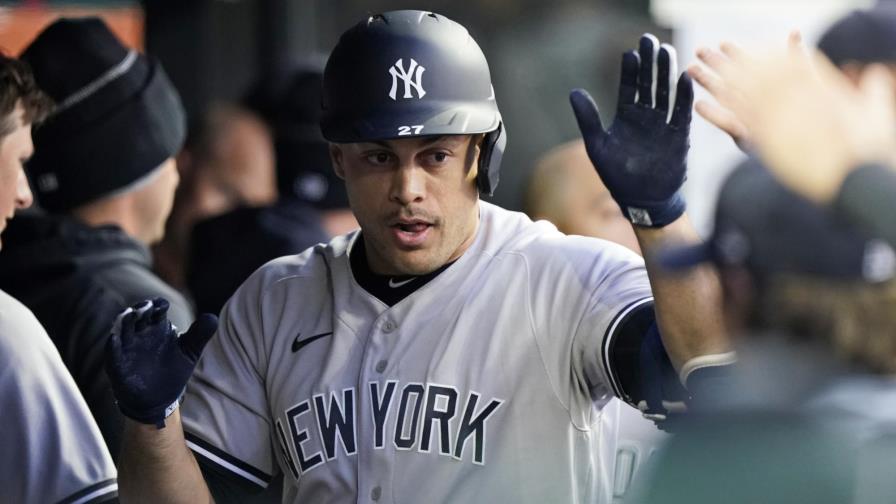 Stanton conecta 2 jonrones; Yanquis se imponen a Indios