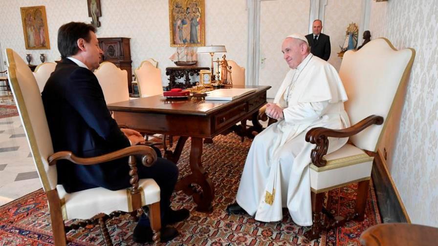 El papa recibió al primer ministro de Italia en plena crisis por coronavirus El papa recibió al primer ministro de Italia en plena crisis por coronavirus