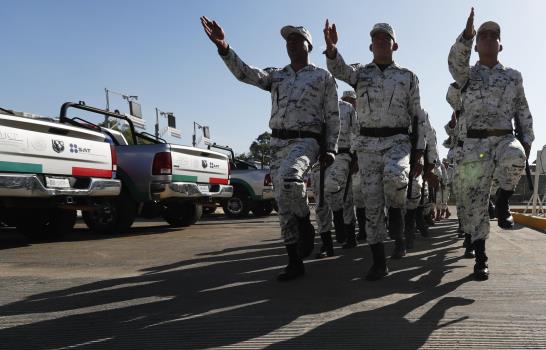 México espera a migrantes centroamericanos en frontera sur