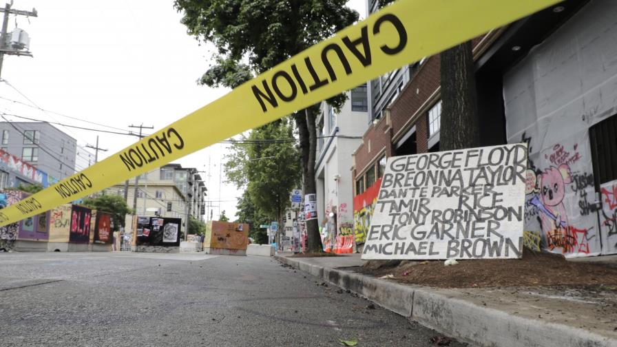 Tiroteo en zona de protestas en Seattle deja un muerto Tiroteo en zona de protestas en Seattle deja un muerto