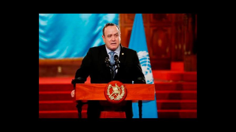 Giammattei cuestiona la alianza con EE.UU. tras deportaciones con coronavirus