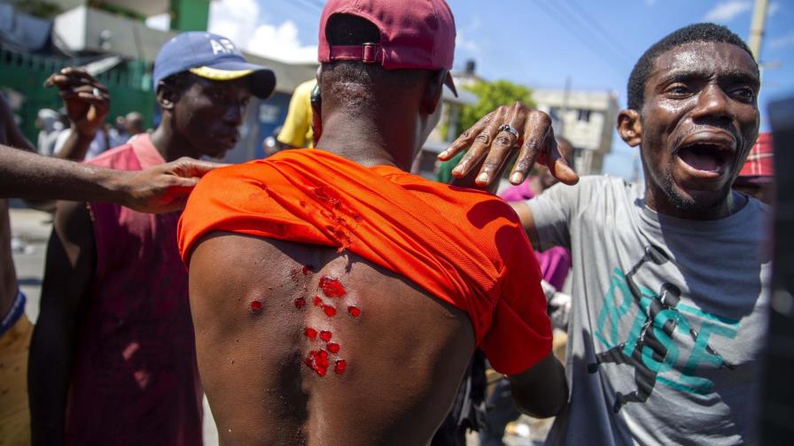 Policía dispara a multitud que protesta contra el presidente de Haití