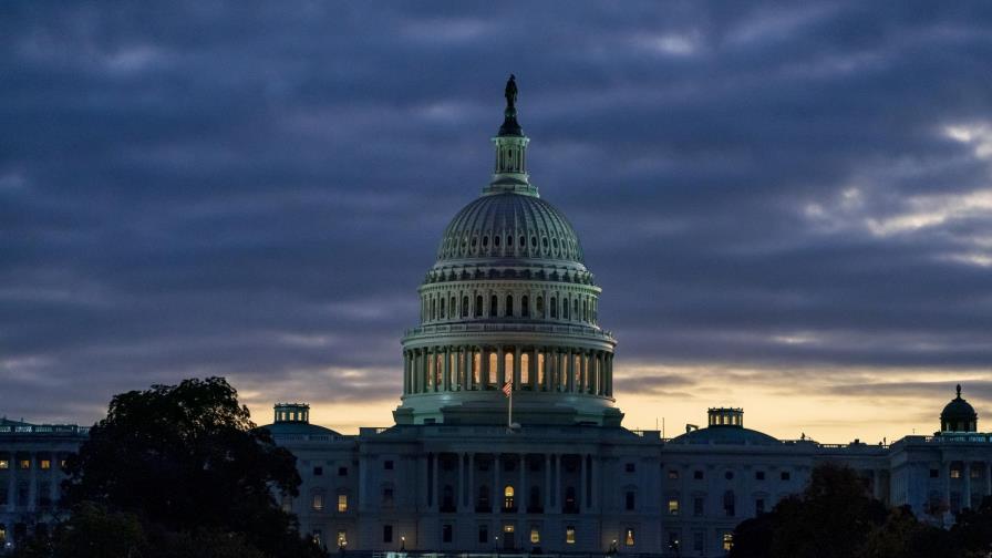 Demócratas presentan resolución de juicio político a Trump