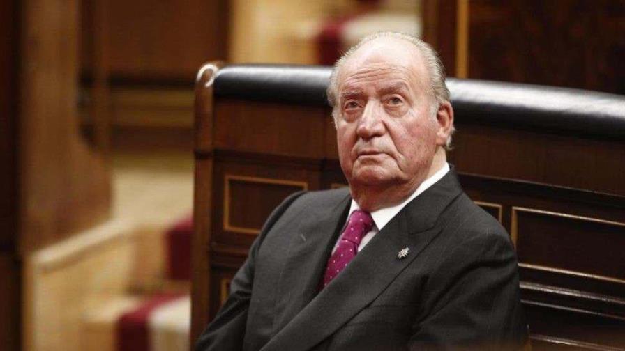 Juan Carlos I mantendrá el título de rey vitaliciamente, según el Gobierno