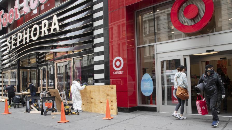 Coronavirus:  Best Buy cierra tiendas, Target aumenta paga