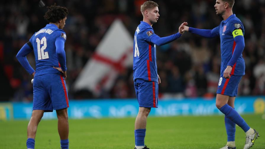 Inglaterra pone un pie en Qatar; Italia y Suiza igualadas