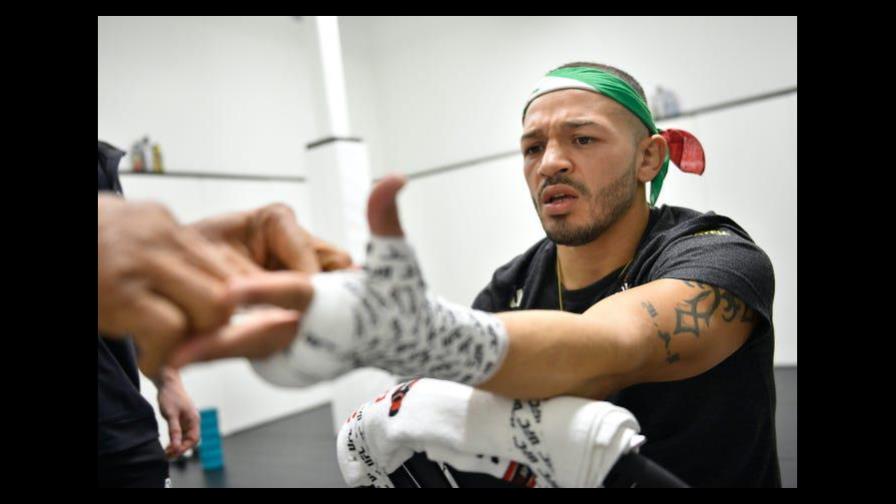 Detienen a luchador de la UFC que apuñaló a dos hermanas
