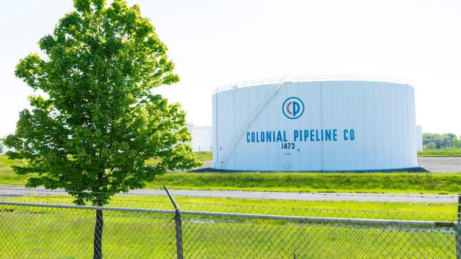 EEUU levanta exigencias medioambientales para asegurar suministro de gasolina