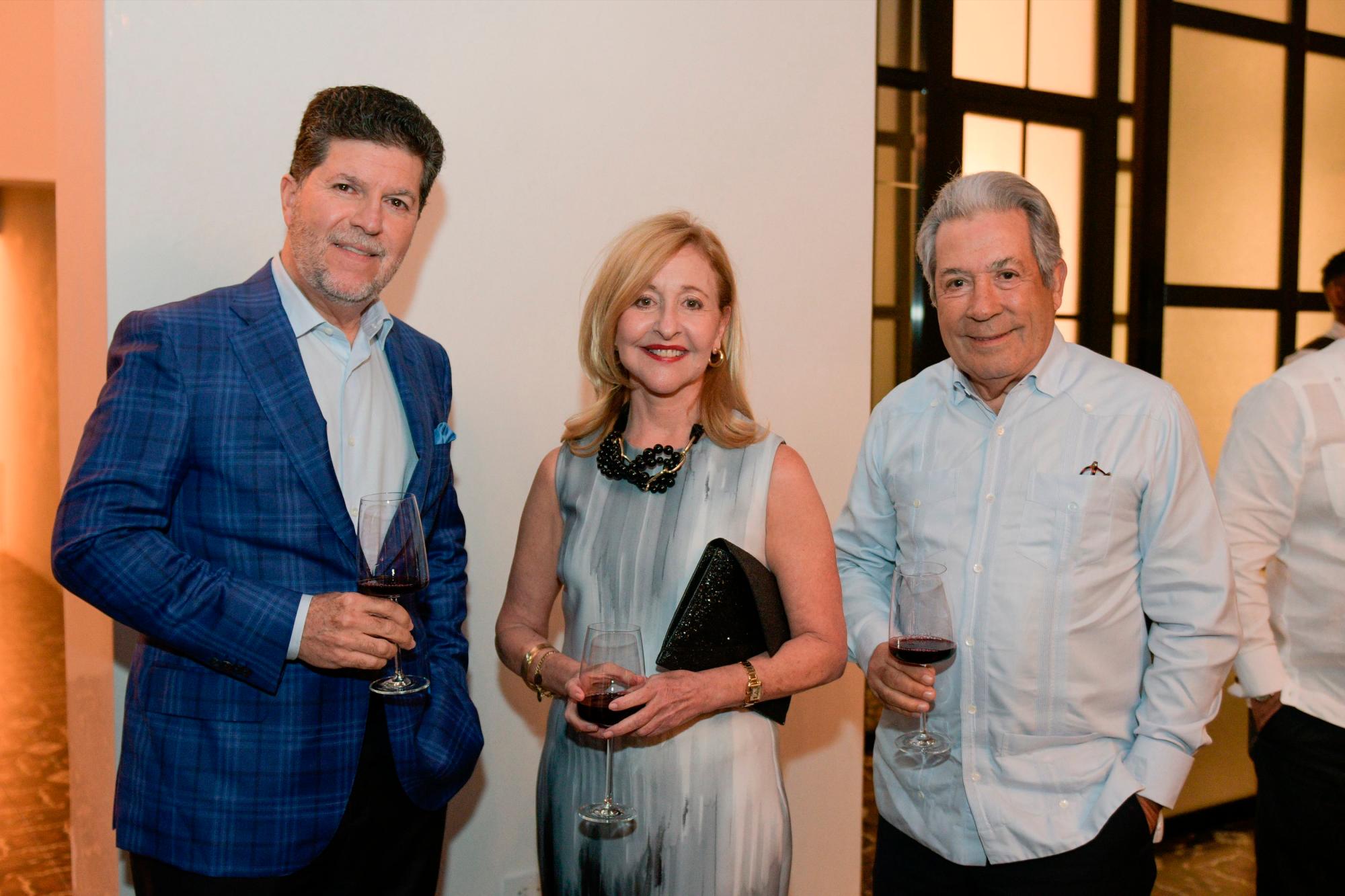 Luis Ros, Betty Tejera y Rafael Blanco.