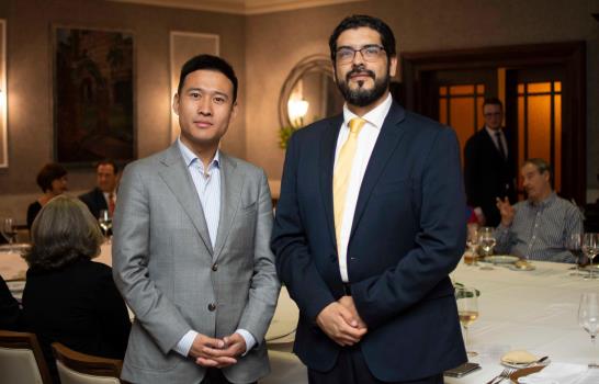 Fundación Cristina Mundial agasaja a ex presidente de México