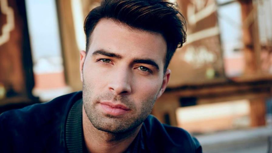 Jencarlos Canela abre camino con “Caramba” a su propio sello disquero