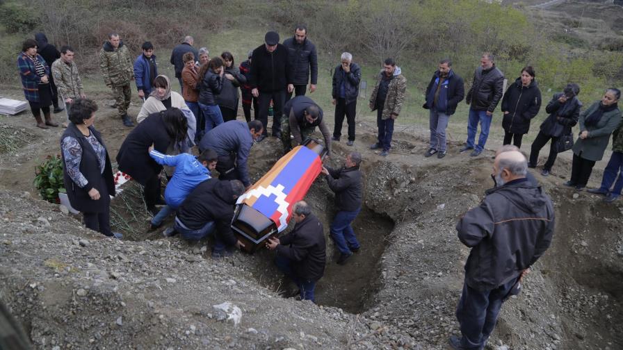 Azerbaiyán aplaza toma de territorio cedido por Armenia
