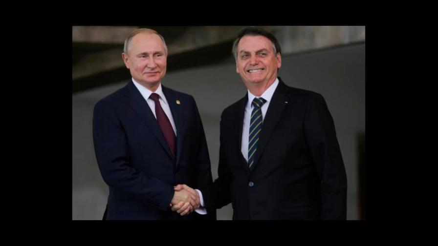 Bolsonaro y Putin acuerdan cooperar en el combate a la COVID-19 Bolsonaro y Putin acuerdan cooperar en el combate a la COVID-19