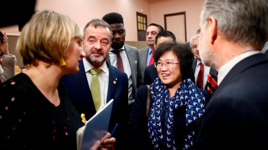 La organización decide el viernes si mantiene un MWC que suma más de 20 bajas La organización decide el viernes si mantiene un MWC que suma más de 20 bajas