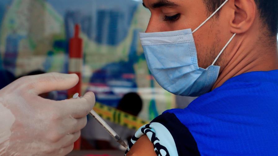 Colombia suma 44 decesos por covid y mortalidad se acerca a nivel prepandemia