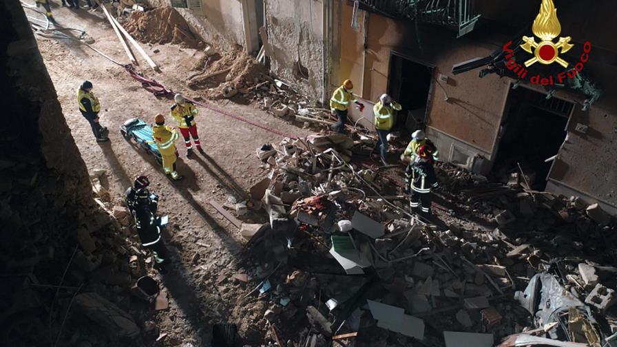 3 muertos, 6 desaparecidos en explosión de gas en Sicilia 3 muertos, 6 desaparecidos en explosión de gas en Sicilia