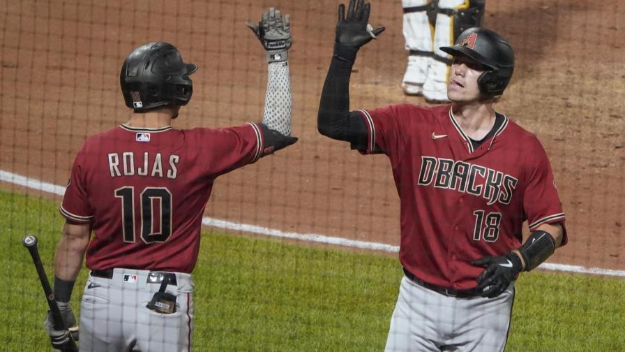 Smith y Kelly evitan que Diamondbacks sufran barrida