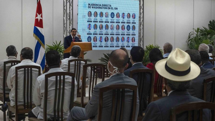 EEUU apoya protestas en Cuba; advierte sobre más sanciones