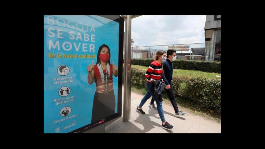 Las mascarillas no evitan la propagación de la COVID-19 sin distancia social Las mascarillas no evitan la propagación de la COVID-19 sin distancia social