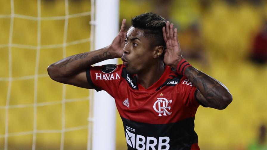 Goles de Henrique ponen a Flamengo en final de Libertadores