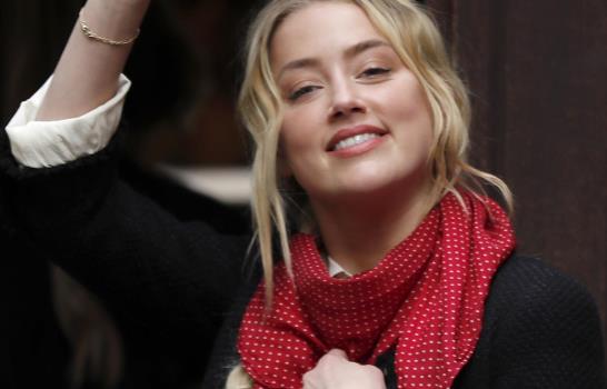 Activista de MeToo declara contra diario en caso de Depp