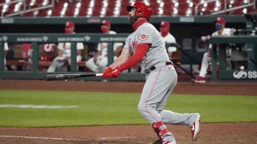 Con grand slam de Davidson, Rojos ganan 4-2 a Cardenales