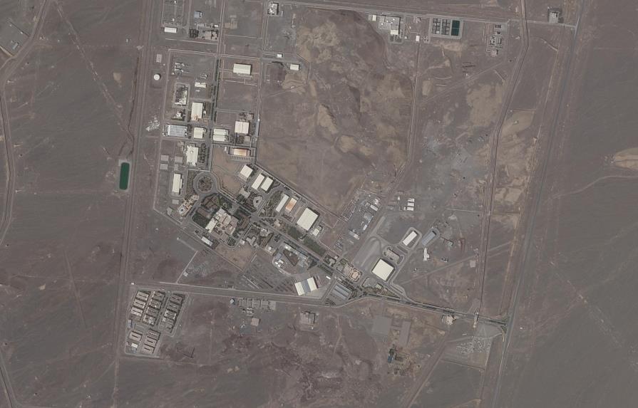Irán empieza a enriquecer uranio al 60%, su máximo nivel