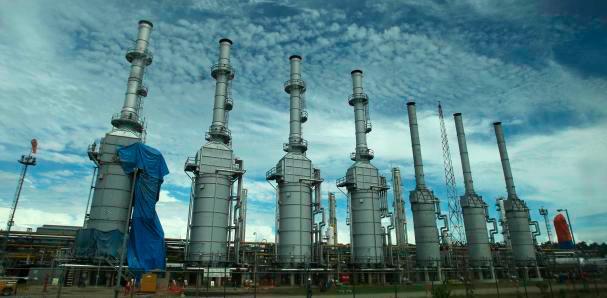Perú pide renegociar utilidades con operadora gasífera clave