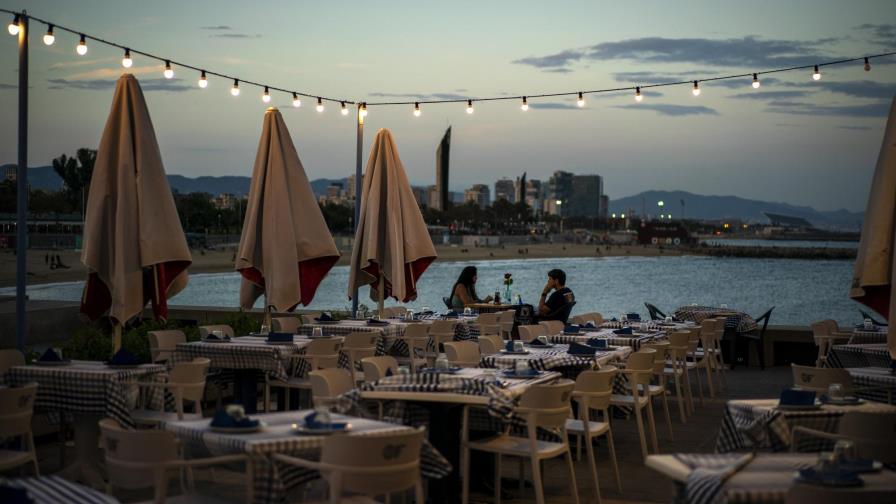 Ministro de Salud de España pide estrictas medidas en Madrid