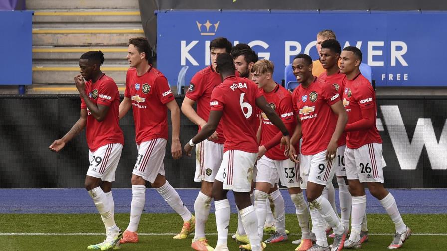 Man United y Chelsea se clasifican a la Champions