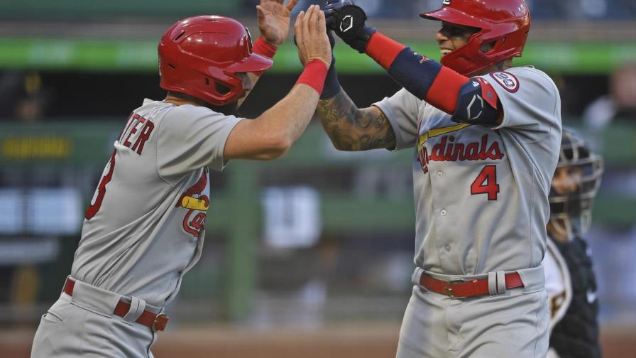 Cardenales ganan y siguen en la pelea a la postemporada