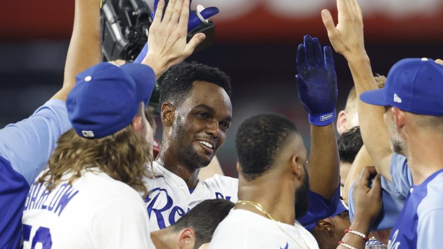 Reales superan a Medias Blancas en 10 innings Reales superan a Medias Blancas en 10 innings