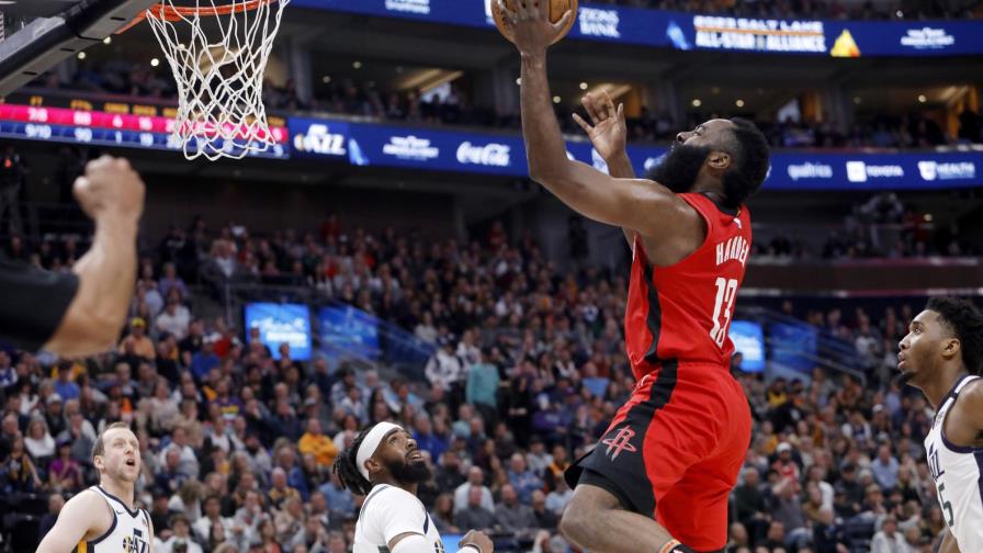 James Harden anotó 38 puntos para guiar a los Rockets ante el Jazz