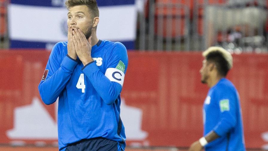 El Salvador recibe a Panamá con la obligación de ganar