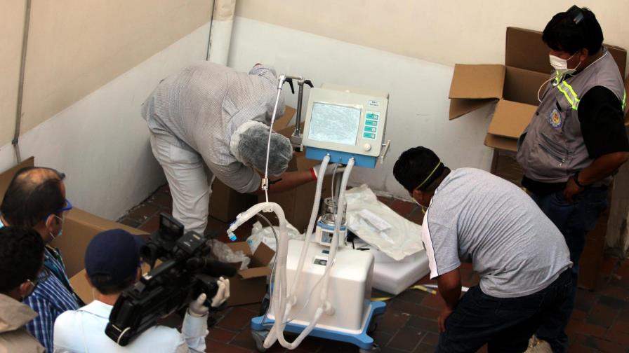 Ministro de Salud de Bolivia detenido por compra sobrevalorada de ventiladores para COVID-19