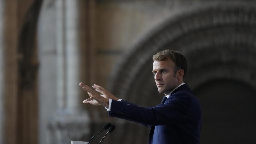 Médicos franceses exigen protección ante amenazas de muerte