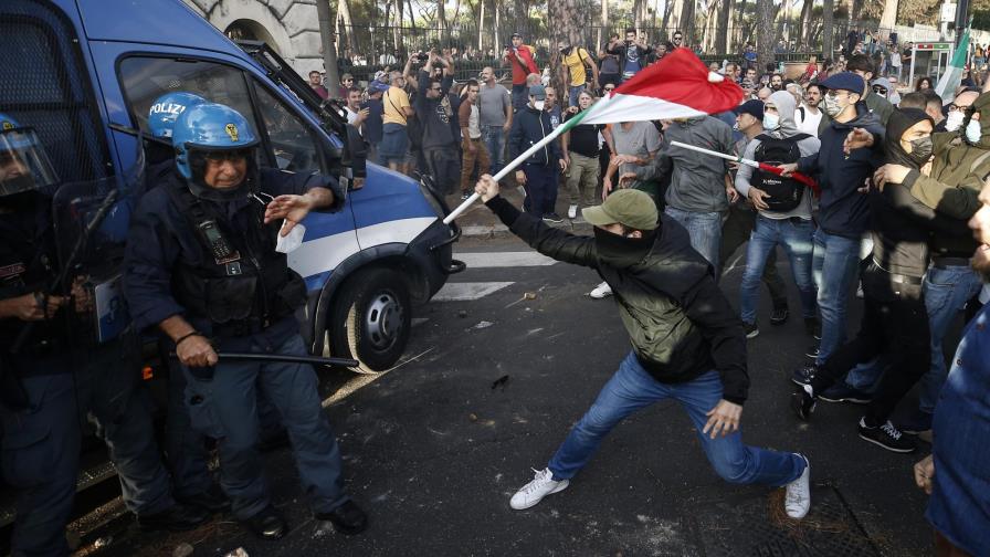 Piden proscribir grupos fascistas en Italia tras protestas Piden proscribir grupos fascistas en Italia tras protestas