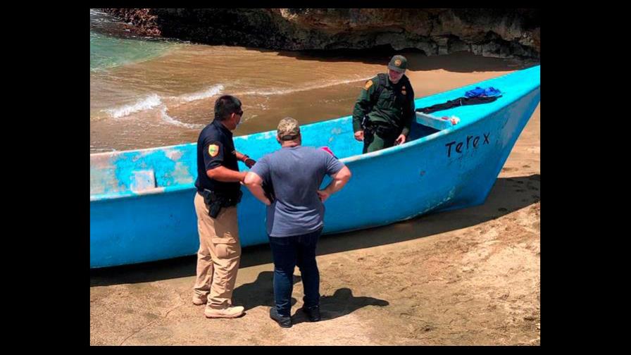 Detienen a cuatro dominicanos por ingreso ilegal de 43 haitianos en Puerto Rico