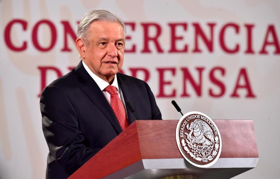 López Obrador celebra el histórico retiro del fuero presidencial en México