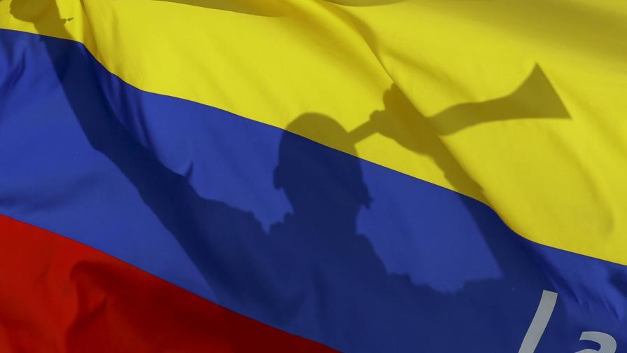 Perú recibe a Colombia en duelo de necesitados