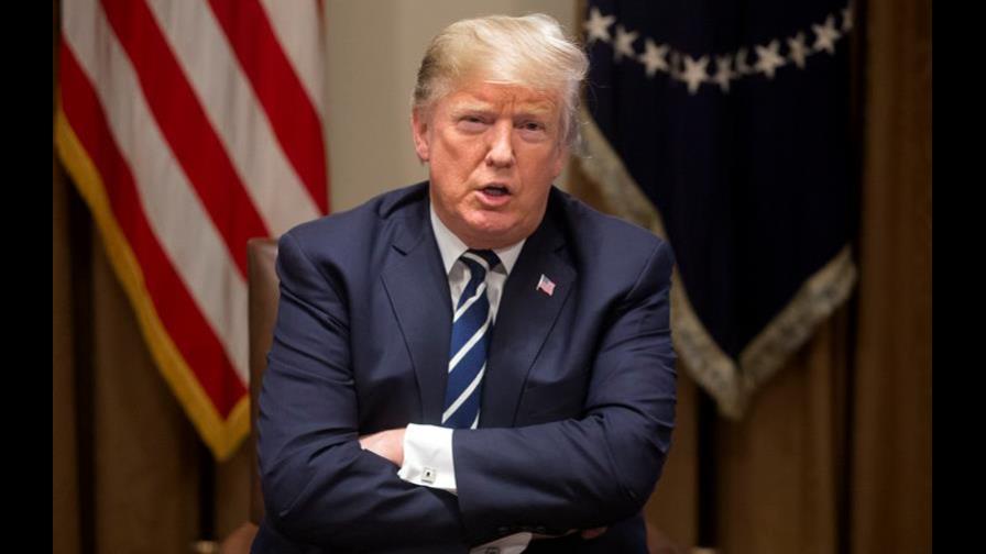 Trump advierte a la Fed de no cometer un “nuevo error” Trump advierte a la Fed de no cometer un “nuevo error”