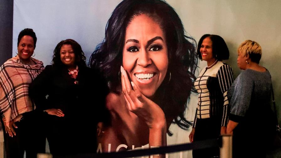 Los Obama ganan millones de dólares desde que salieron de la Casa Blanca Los Obama ganan millones de dólares desde que salieron de la Casa Blanca