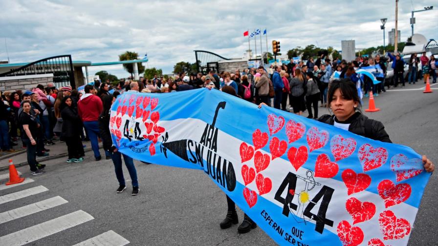 La nueva batalla de los familiares del submarino argentino que explotó: rescatar la nave