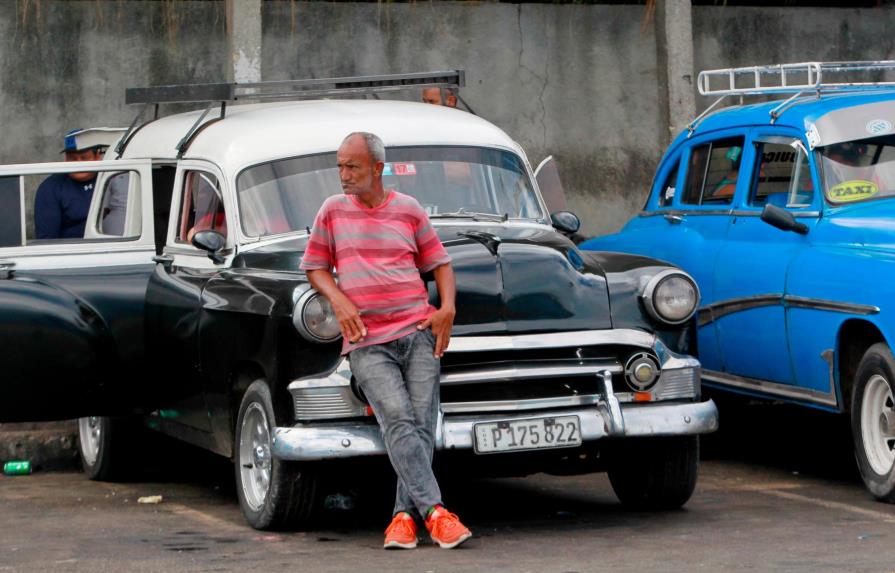 Cuba anula las polémicas normas sobre el trabajo privado