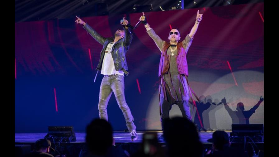 Wisin está a favor de las peleas de gallos