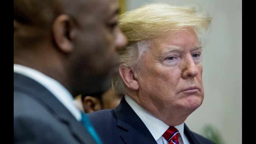 Trump guarda silencio sobre la sentencia a 3 años de cárcel a su exabogado