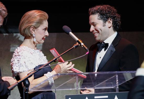 Gustavo Dudamel recibe premio de las artes en Nueva York