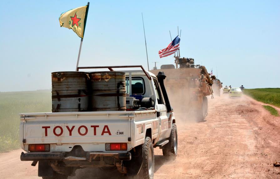 Trump planea retiro total de tropas estadounidenses de Siria